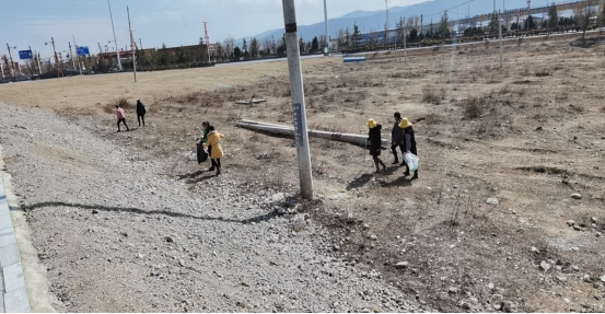 C:\Users\Administrator\Desktop\f6f3964809538ec381a2f1249cc9d28.png C:\Users\Administrator\Desktop\f6f3964809538ec381a2f1249cc9d28.png