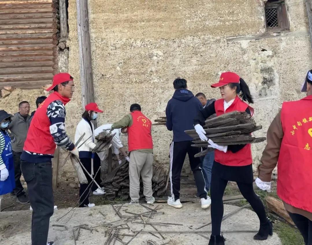 1635992658937072347.jpg 13.jpg