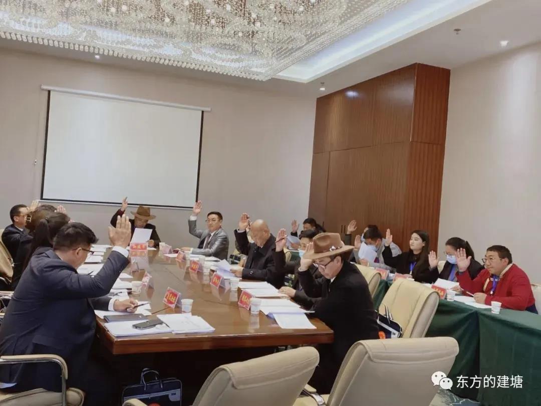 1641780372813045802.jpg 5.jpg