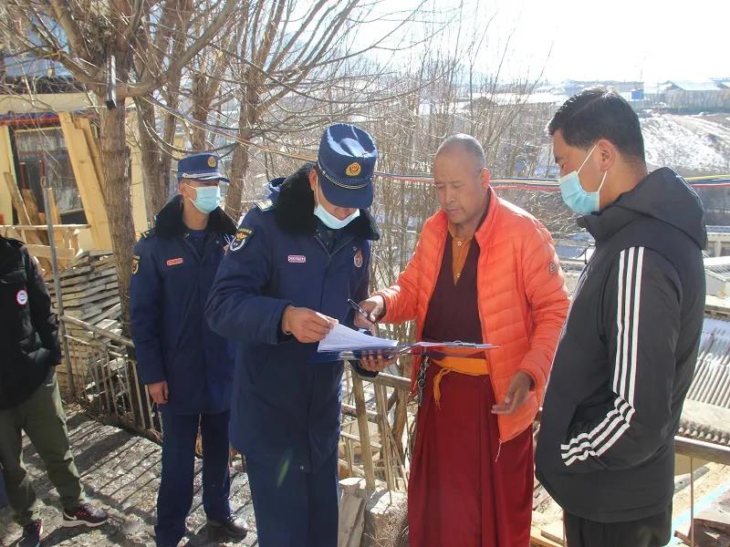 1644285923414051344.jpg 3.jpg