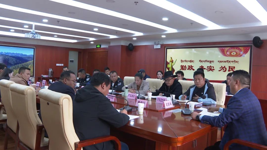 1659064636386094228.jpg 2.jpg