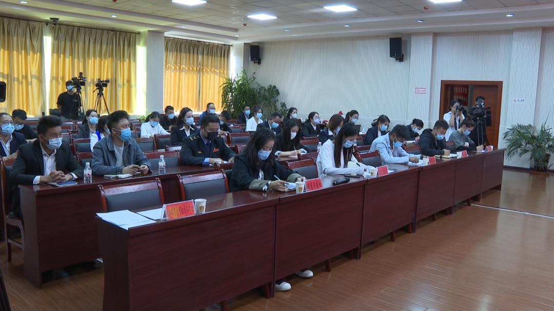 1660267257247035711.png 4.png