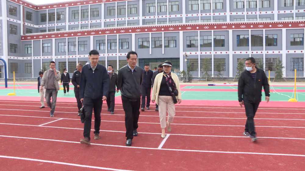 1662079205195042736.png 1.png