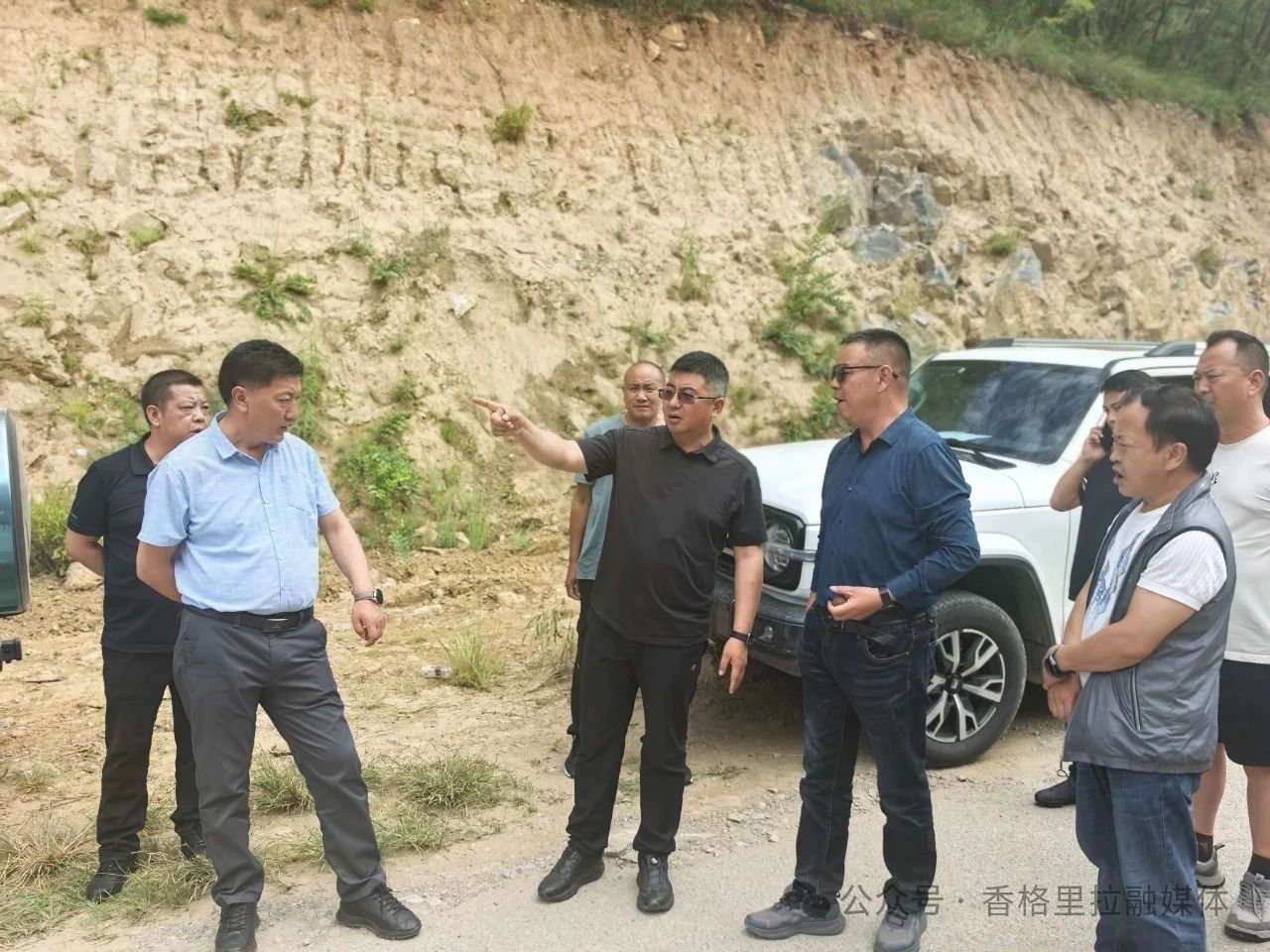 巨燕冬在沿江乡镇调研重点项目时强调：要聚焦民生福祉，全力以赴推进项目建设提质增效