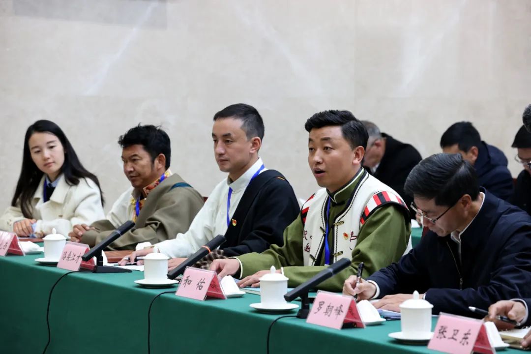 1701221254693088299.jpg 1701221194922033029.jpg