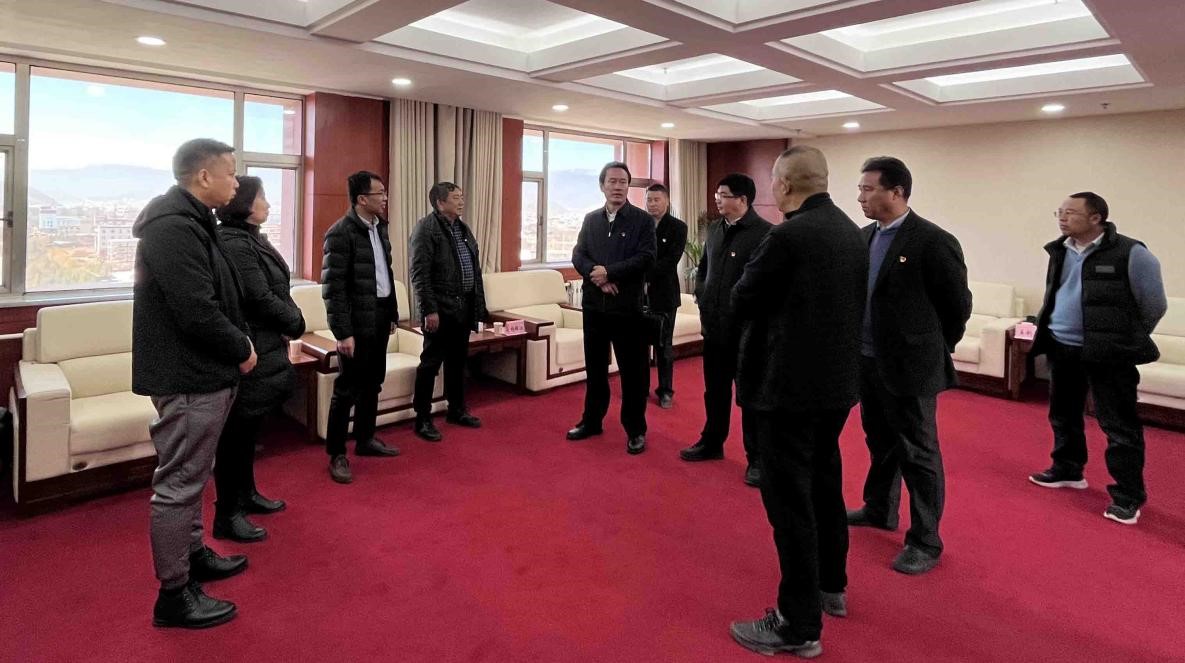 1637572621983059581.jpg 10601.jpg