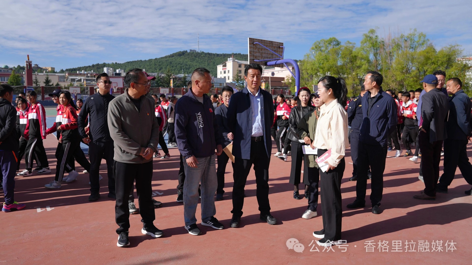 斯那扎史调研督导并主持召开专题会 统筹推进健康城镇与文明城市创建工作